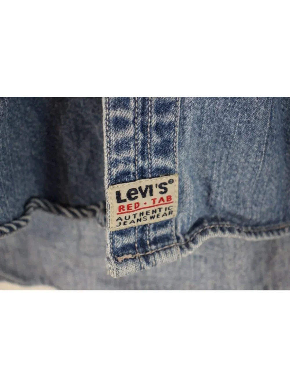 Vintage Levi's Mens Small Red Tab Denim Button Up Shirt Z21